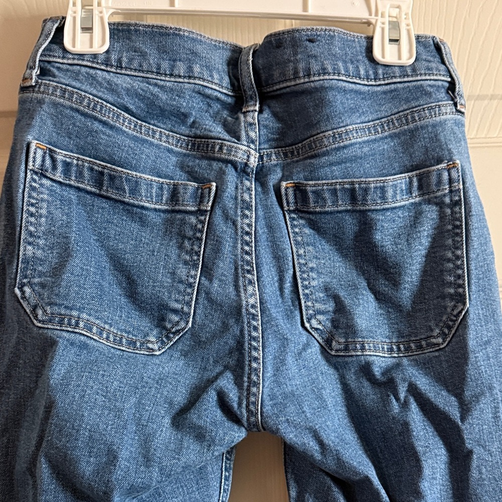 GAP Flare Jeans in Denim Blue - Picture 6 of 8